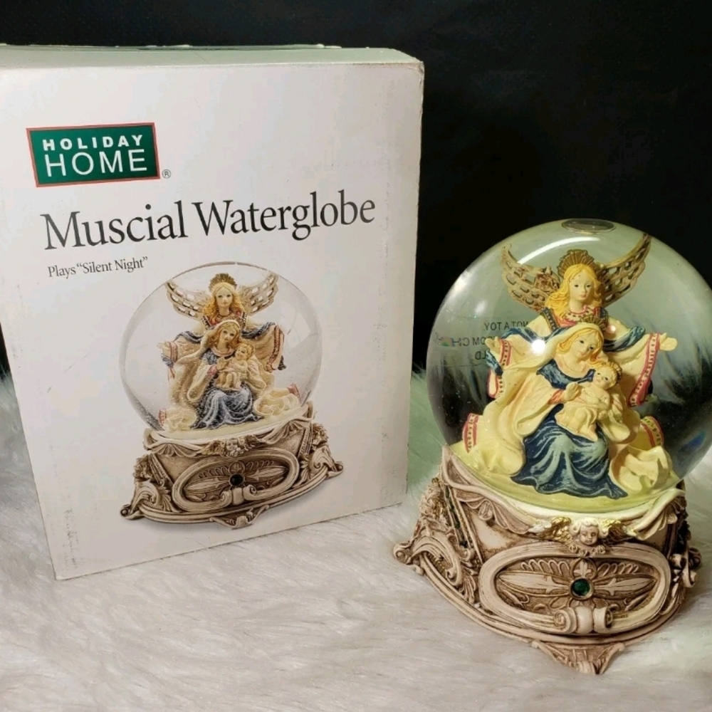 Holiday Water Snow Globe "Silent Night" Angel Mary Jesus.